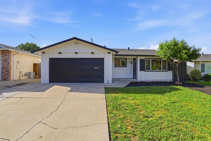 Property Photo: 2948 Moss Point Drive CA 95127