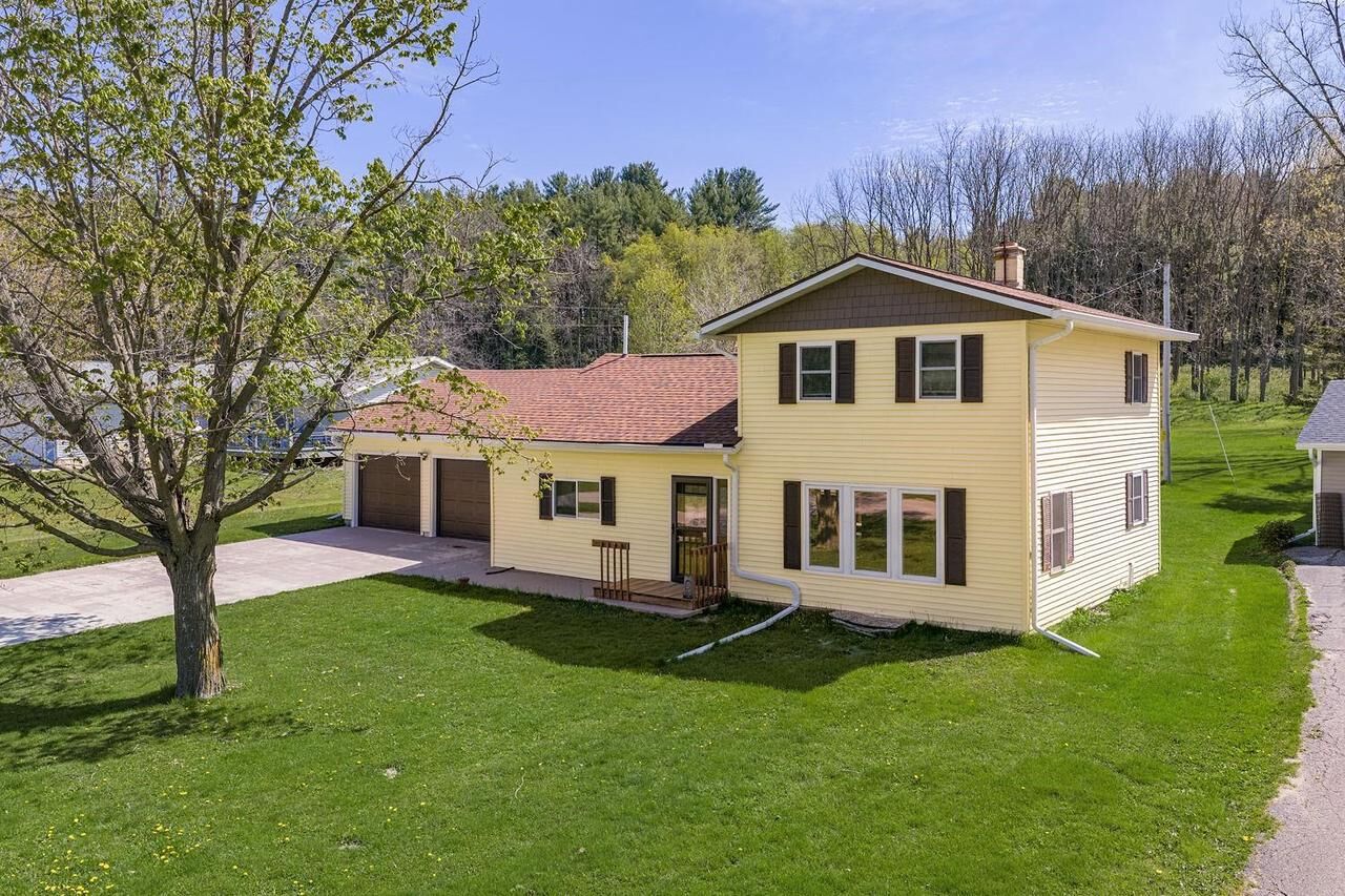Property Photo:  25582 Rockbridge School Street  WI 53581 