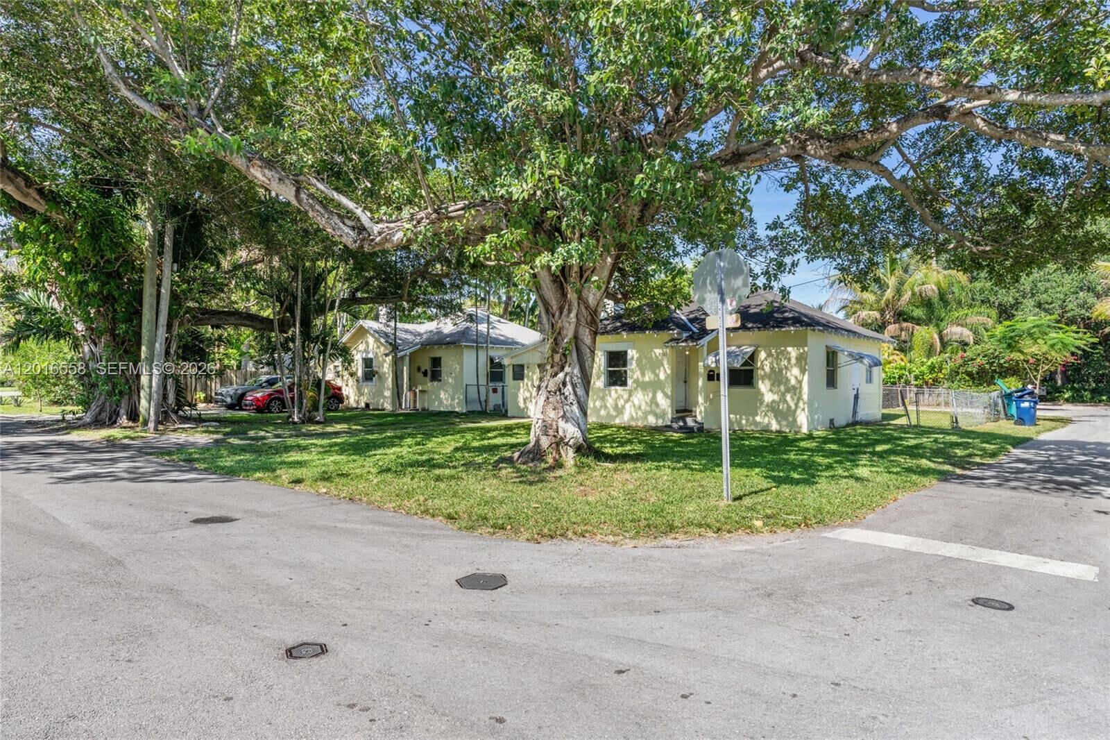 Property Photo:  8701 NE 8th Ct  FL 33138 