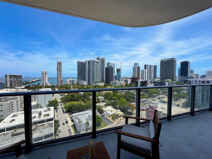 Property Photo:  121 NE 34th St 1605  FL 33137 
