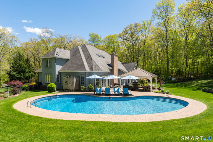 Property Photo:  350 Squaw Lane  CT 06437 