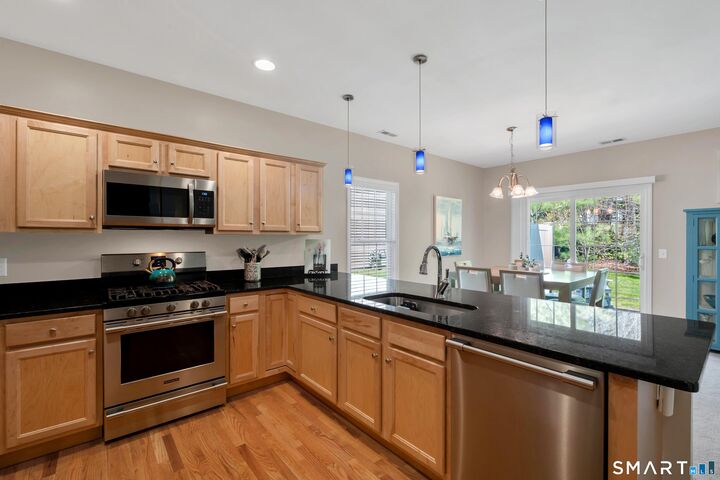 Property Photo:  19 Brighton Park Way 19  CT 06002 