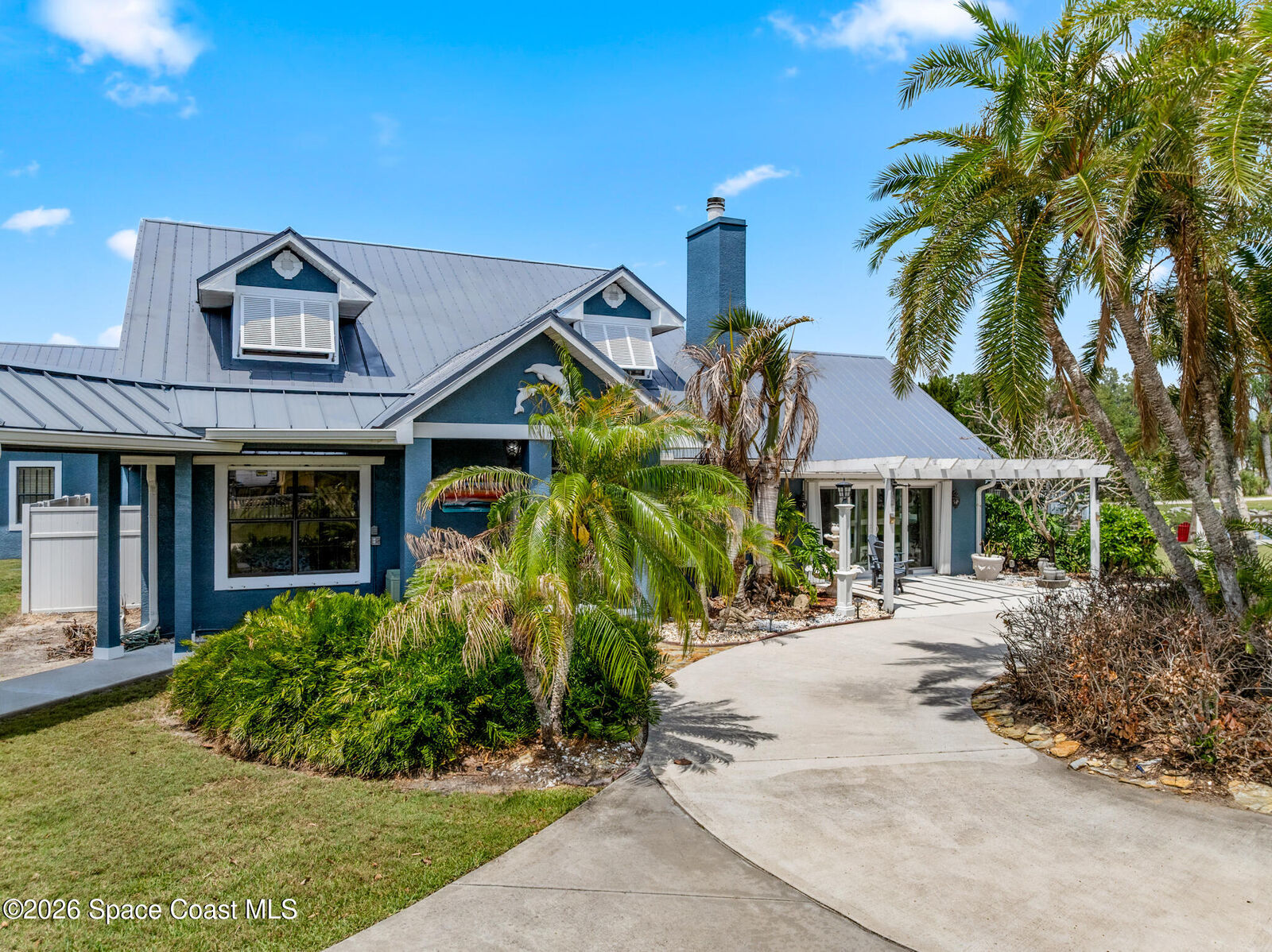Property Photo:  2955 N Tropical Trail  FL 32953 