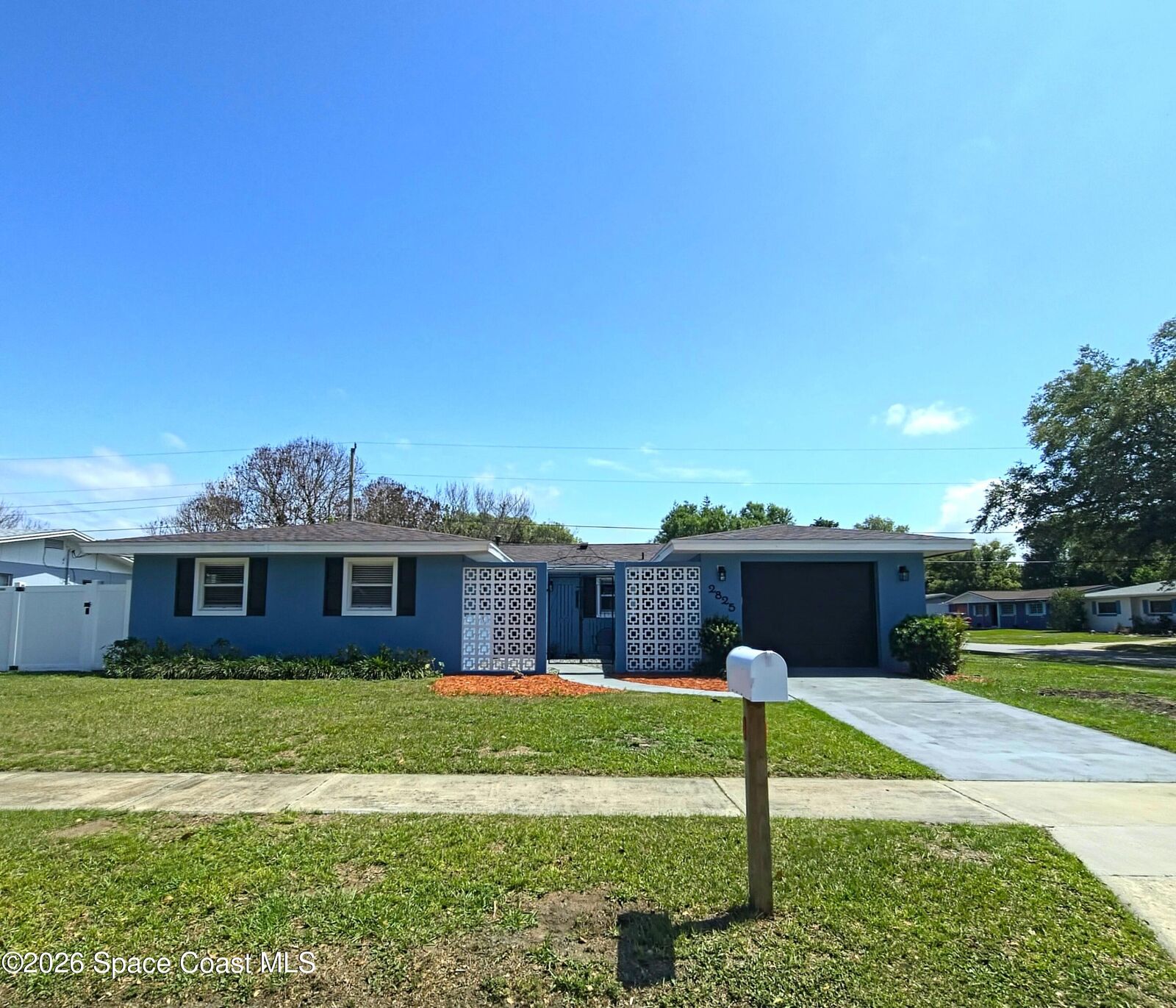 Property Photo:  2825 Starlight Drive  FL 32796 