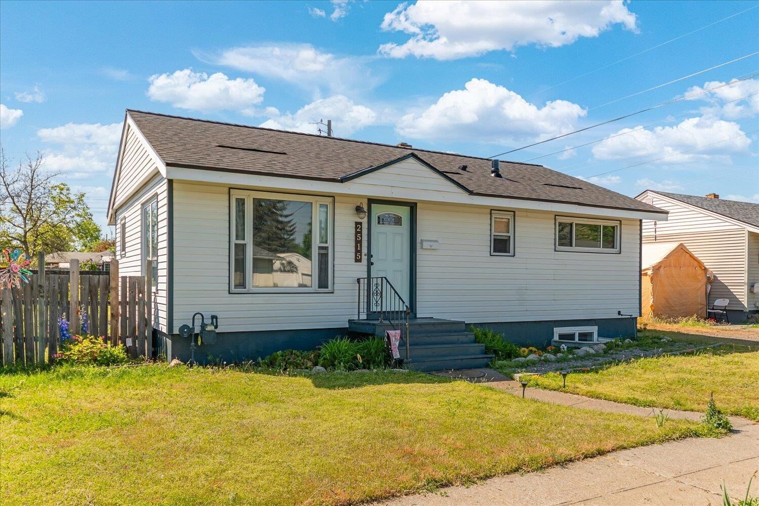 Property Photo:  2515 N Julia St  WA 99217 