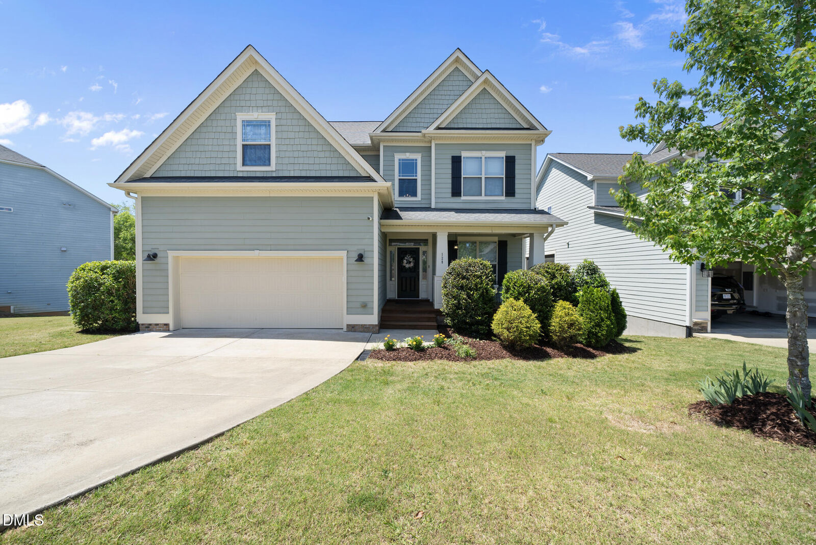 Property Photo: 128 Pointe Park Circle NC 27540