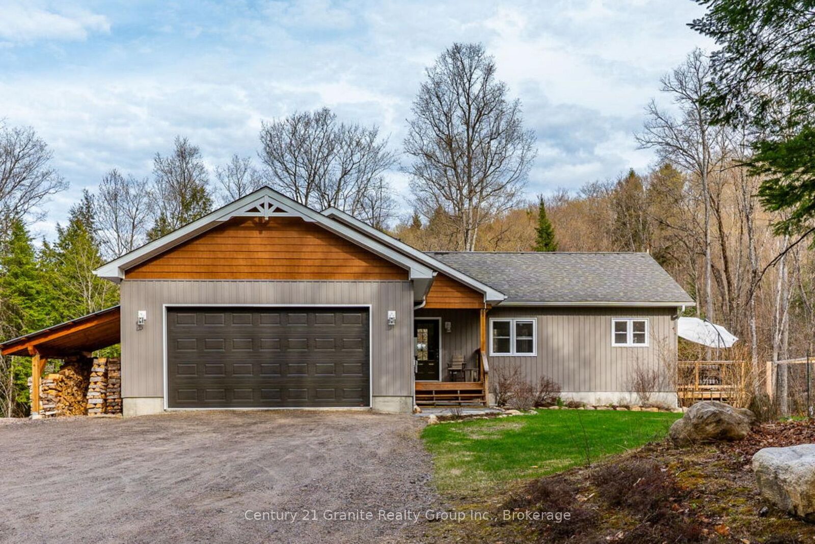 Photo de la propriété:  1208 Eagle Lake Road  ON K0M 1S0 