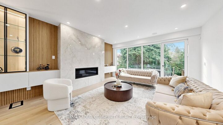 Property Photo: 2970A Bayview Avenue ON M2N 5K7