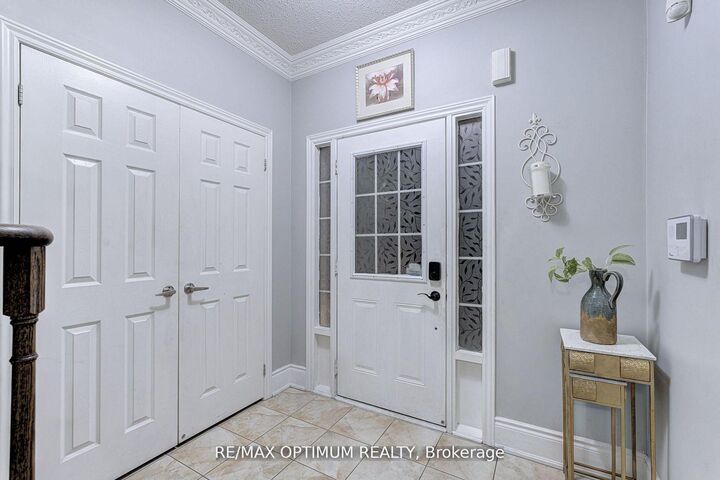 Property Photo: 19 Teal Crest Circle ON L6X 2Z6