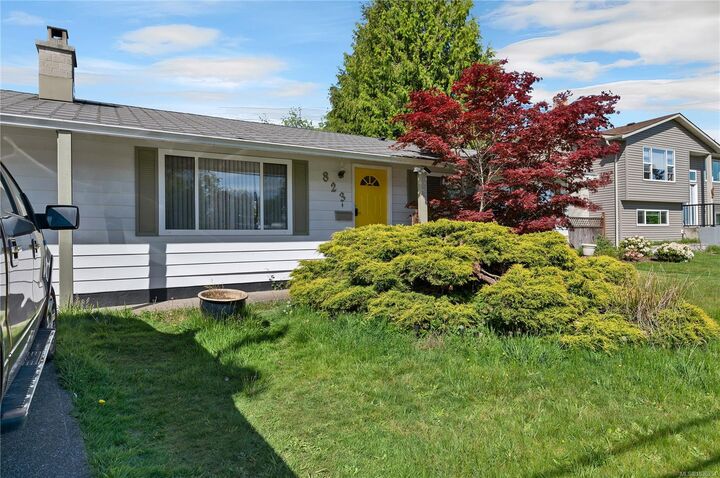 823 Kalmar Rd — photo 1