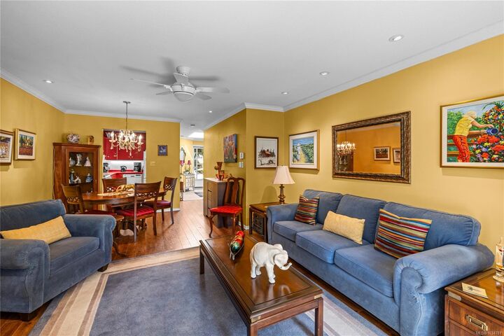 Property Photo:  450 Bay Ave 24  BC V9P 2K2 