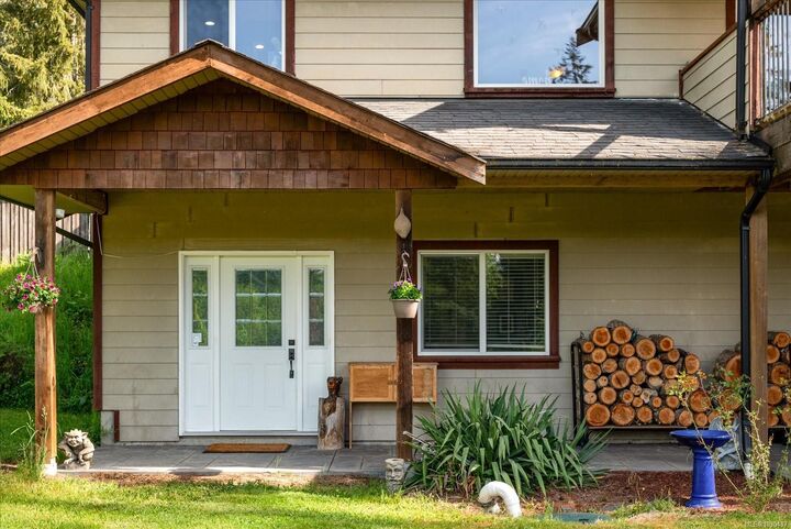 Property Photo: 4051 Sahtlam Rd BC V9L 6K3