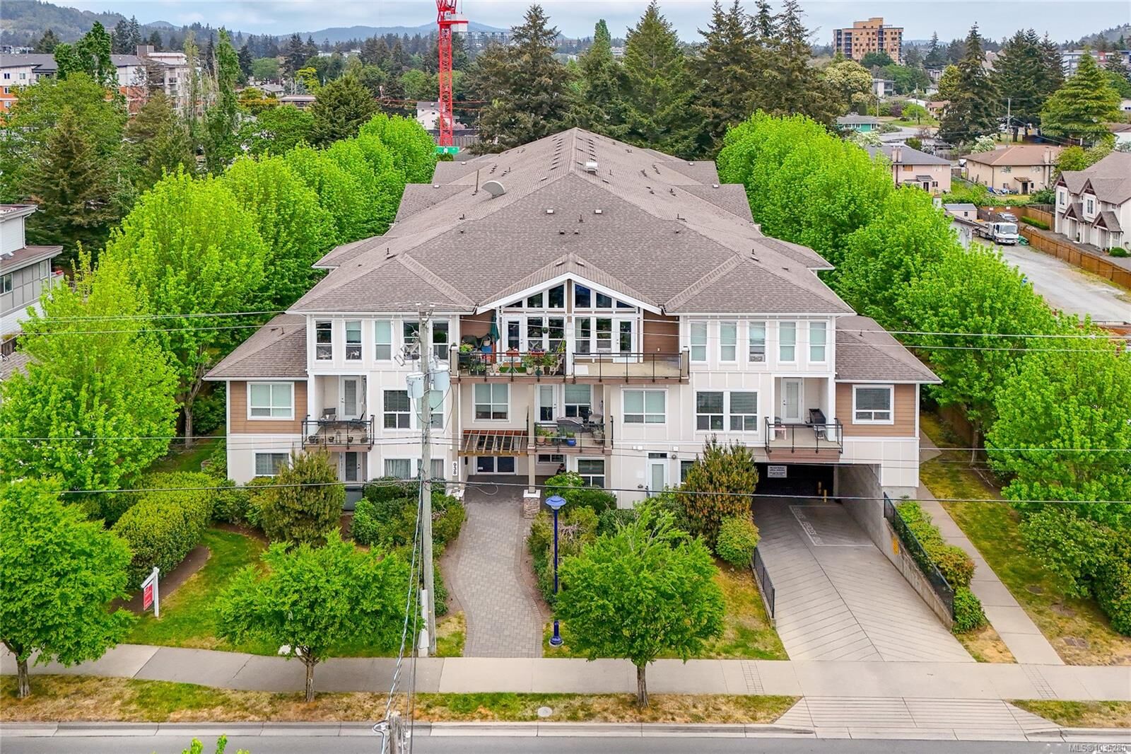 Property Photo:  938 Dunford Ave 309  BC V9B 2S3 