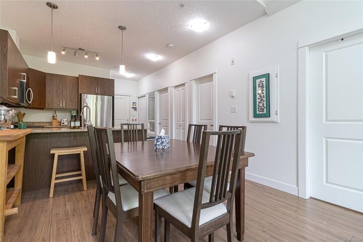 938 Dunford Ave #309 — photo 1
