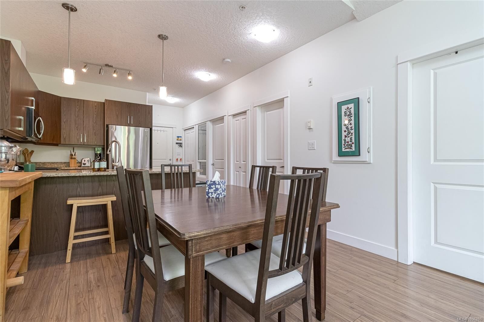 Photo de la propriété: 938 Dunford Ave #309 BC V9B 2S3