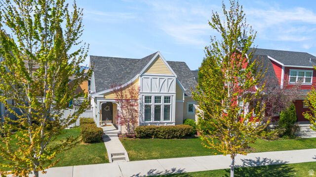 Property Photo: 10388 S Split Rock Dr W UT 84009