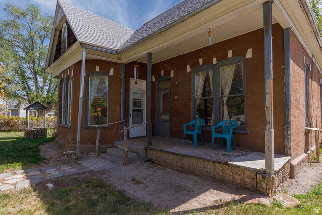 Property Photo:  298 S N State St  UT 84654 