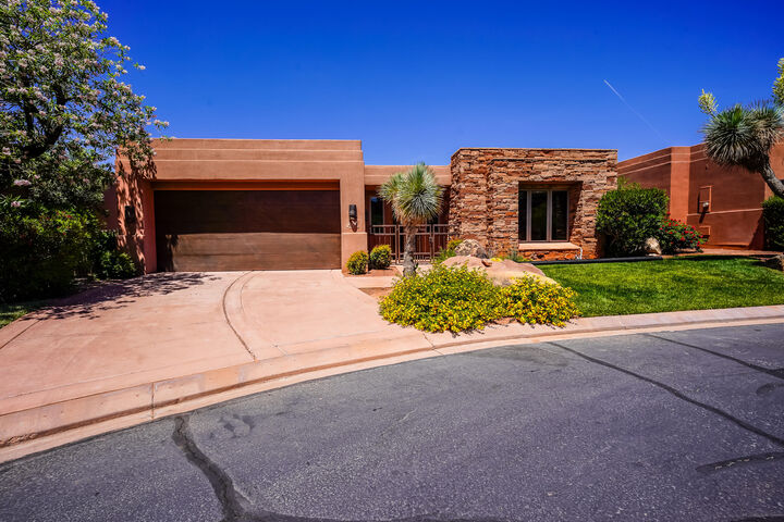 Property Photo:  2410 W Entrada Trail 25  UT 84738 