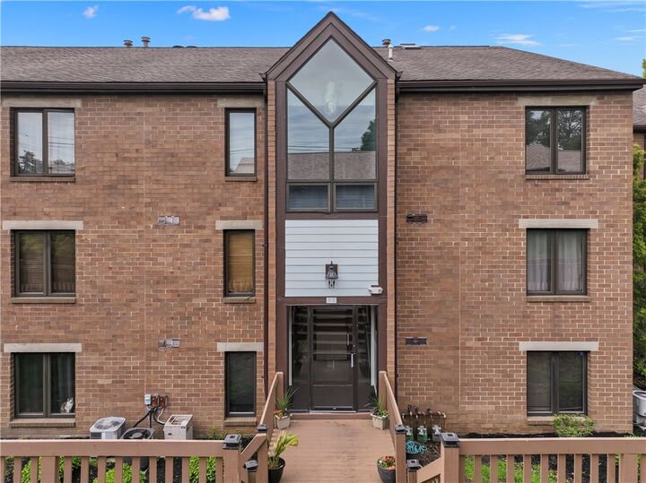 Property Photo:  1845 Clayton Ave 106  PA 15214 