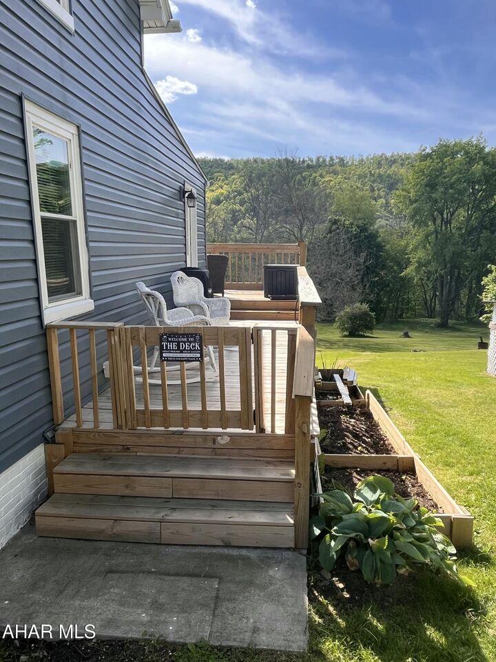 Property Photo:  732 Sugar Street  PA 16673 
