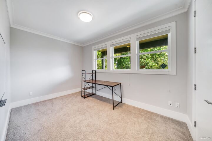 Property Photo:  15764 Buena Vista Avenue  BC V4B 2A1 
