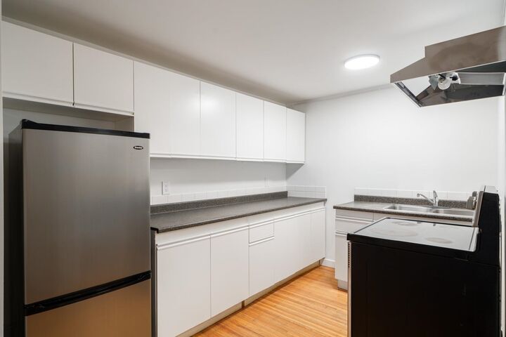 Property Photo:  2596 Oak Street Basement #2  BC V6H 2K1 