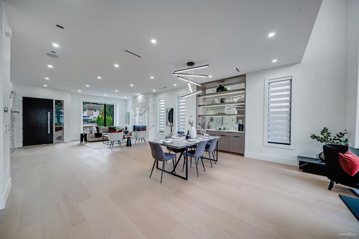 Property Photo:  819 Cornell Avenue  BC V3J 2Z3 