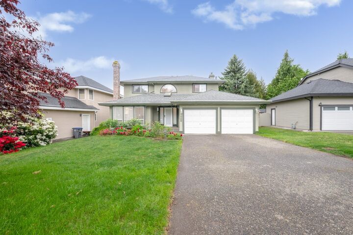7865 163 Street — photo 1