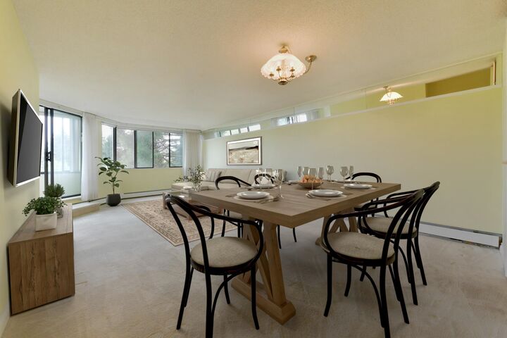 Property Photo: 1442 Foster Street 407 BC V4B 3X7