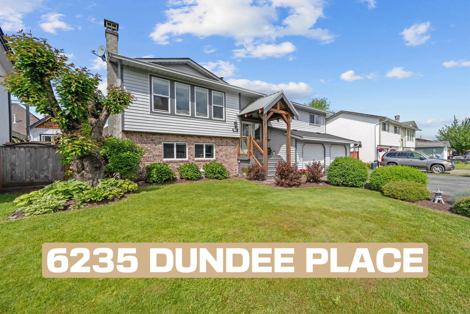 Property Photo:  6235 Dundee Place  BC V2R 2H1 