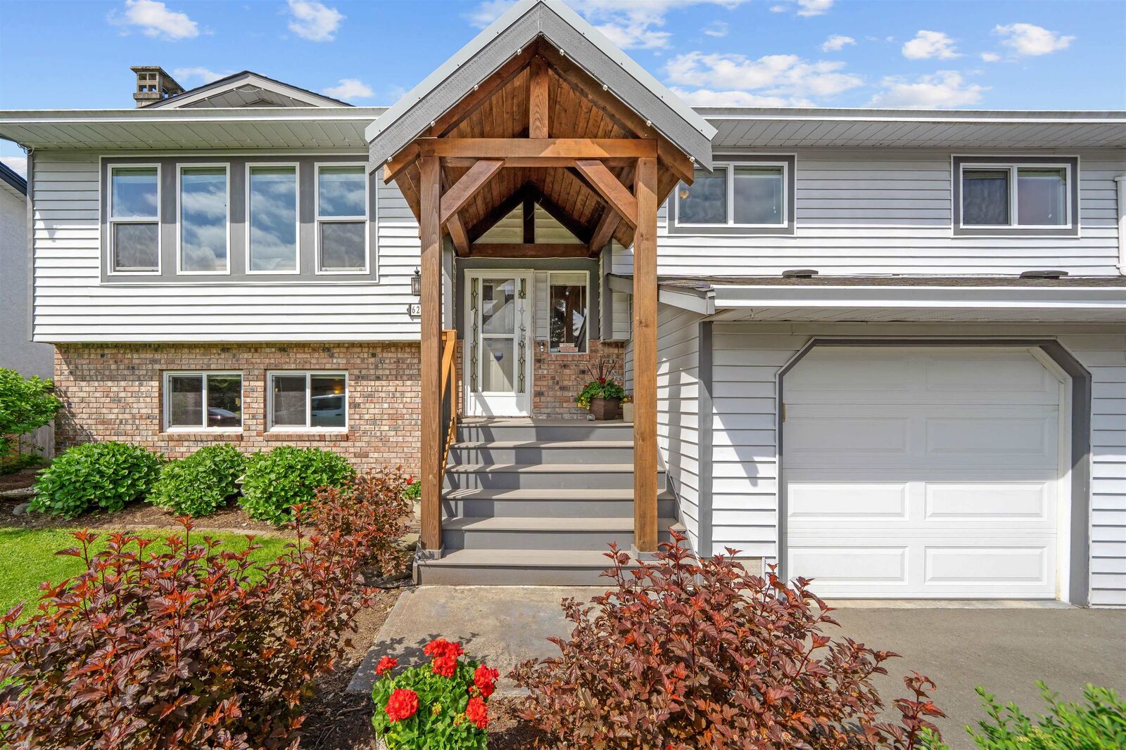 Property Photo: 6235 Dundee Place BC V2R 2H1