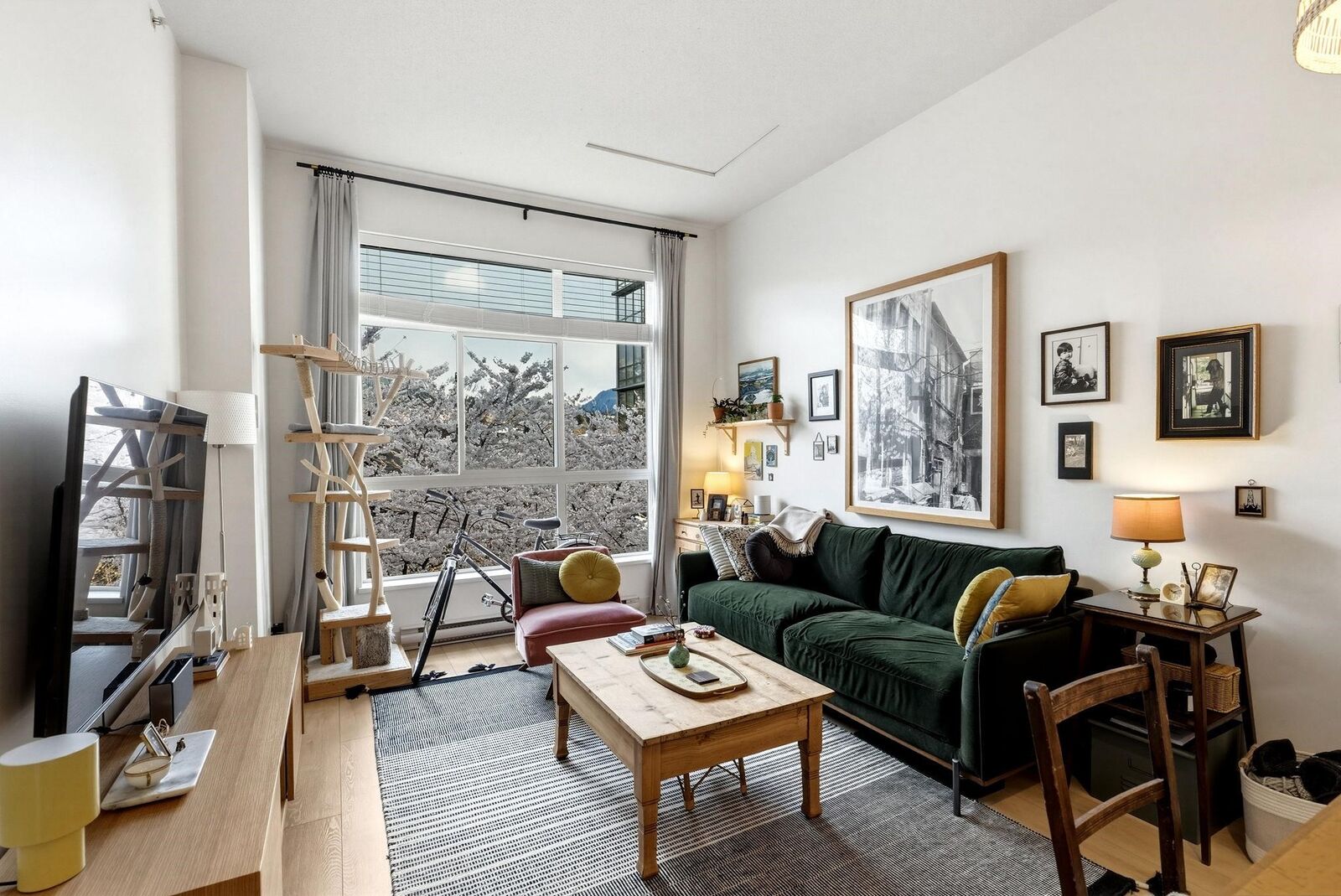 Property Photo:  2957 Glen Drive 403  BC V3B 0B5 