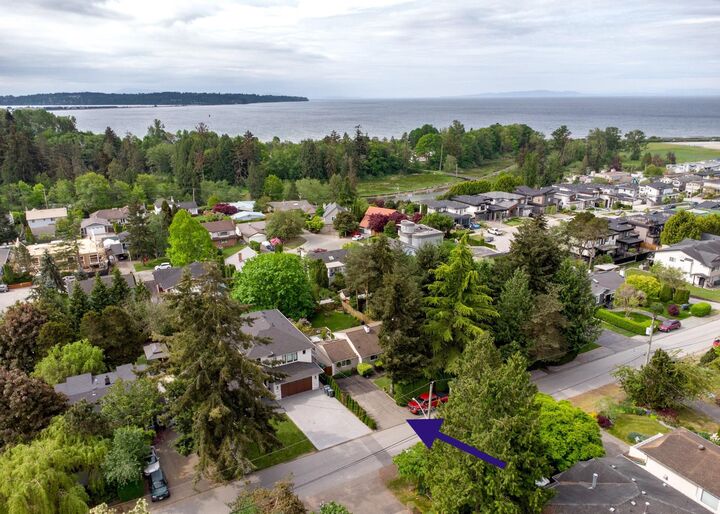 Property Photo: 16104 9 Avenue BC V4A 1A6