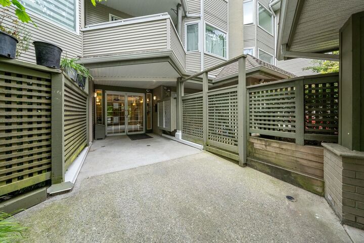 Property Photo: 3738 Norfolk Street 409 BC V5G 4V4