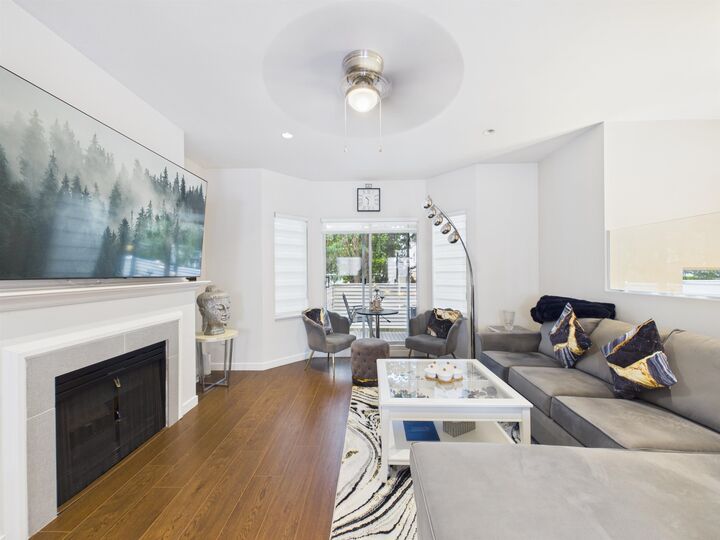 Property Photo: 6700 Rumble Street 8 BC V5E 4H7