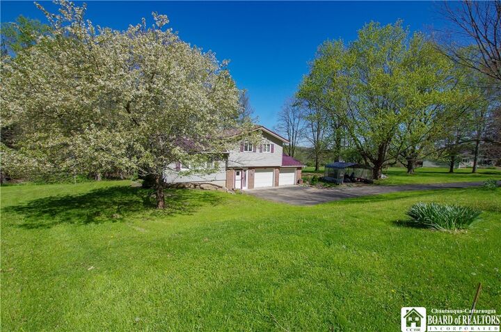 Property Photo:  549 Creek Road  NY 14701 
