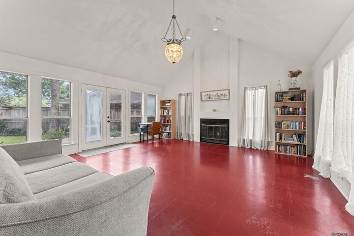 Property Photo: 2941 Lockefield Dr LA 70816