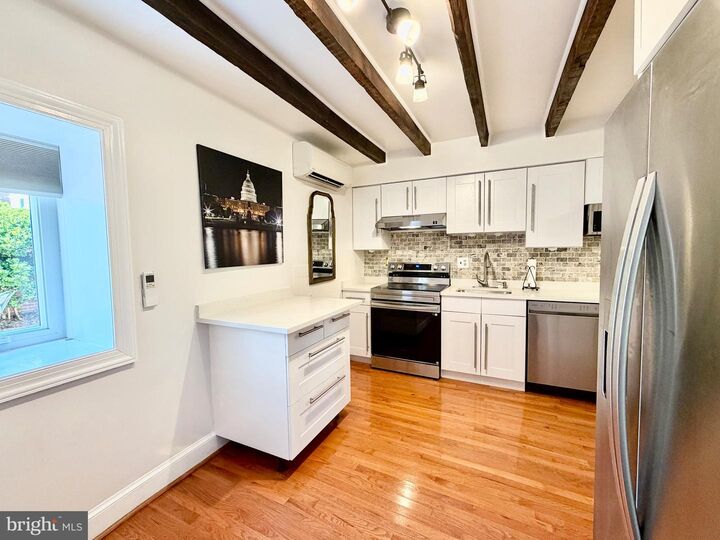 Property Photo:  1016 Prince Street 2  VA 22314 
