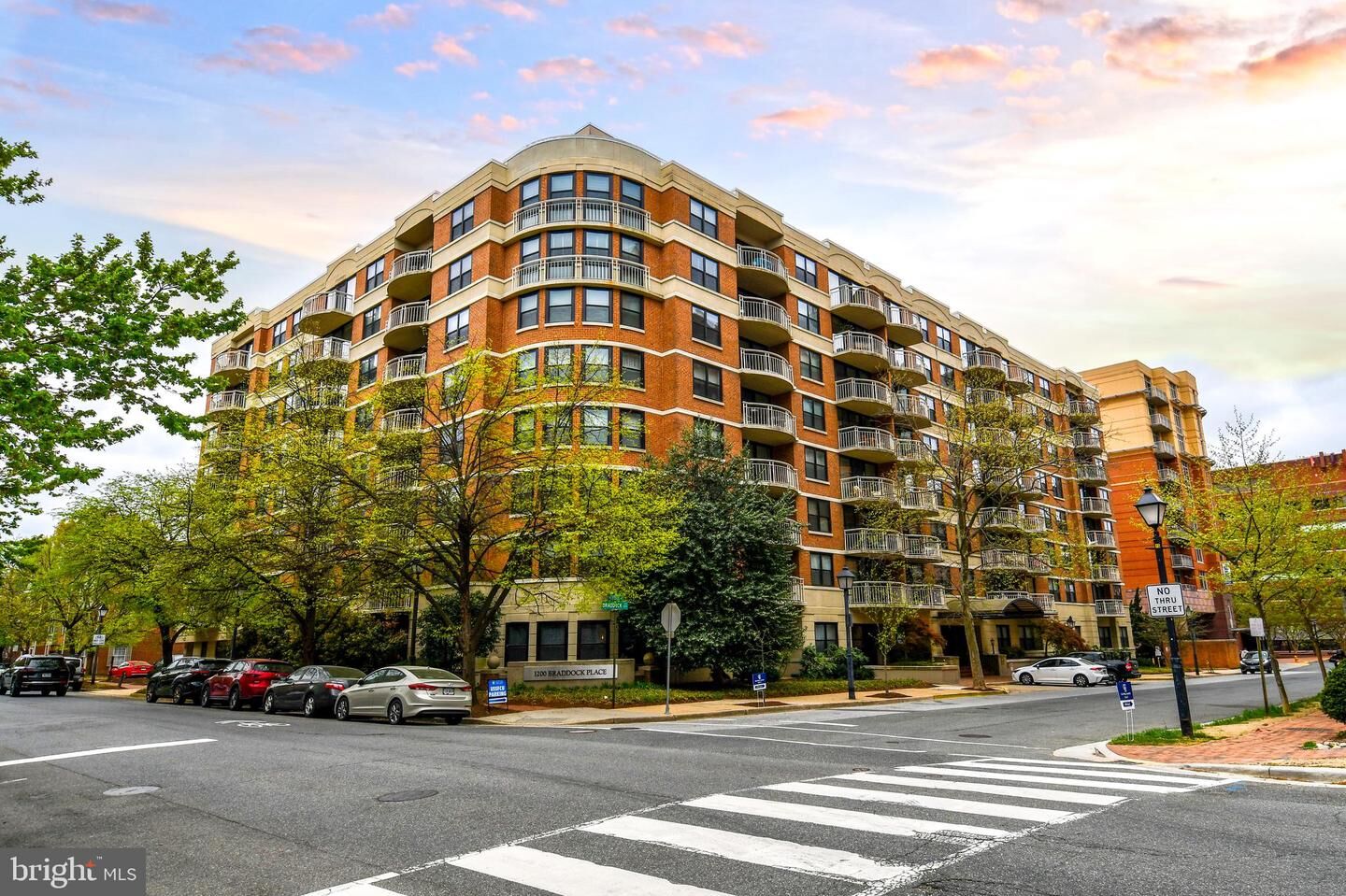 Property Photo:  1200 Braddock Place 715  VA 22314 