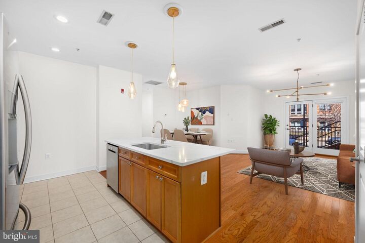 Property Photo:  181 Reed Avenue E 110  VA 22305 