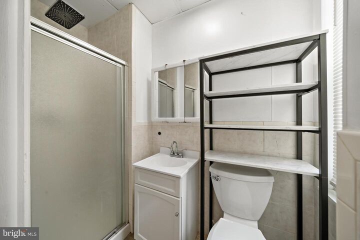 Property Photo:  1304 Jackson Street 1  PA 19148 