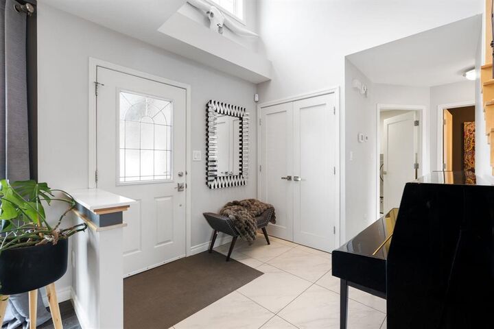 Property Photo:  150 Endcliffe Place  MB R2V 4X7 