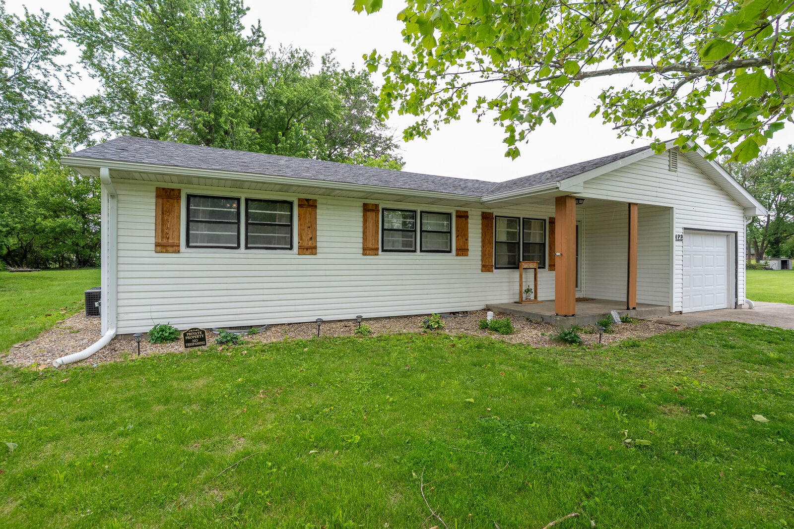 Property Photo: 122 N Hwy 124 MO 65255