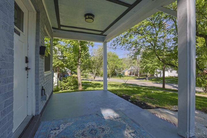 Property Photo: 1277 Brushwood Avenue OH 45224