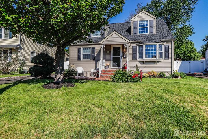 Property Photo:  26 W Cliff Road  NJ 07067 