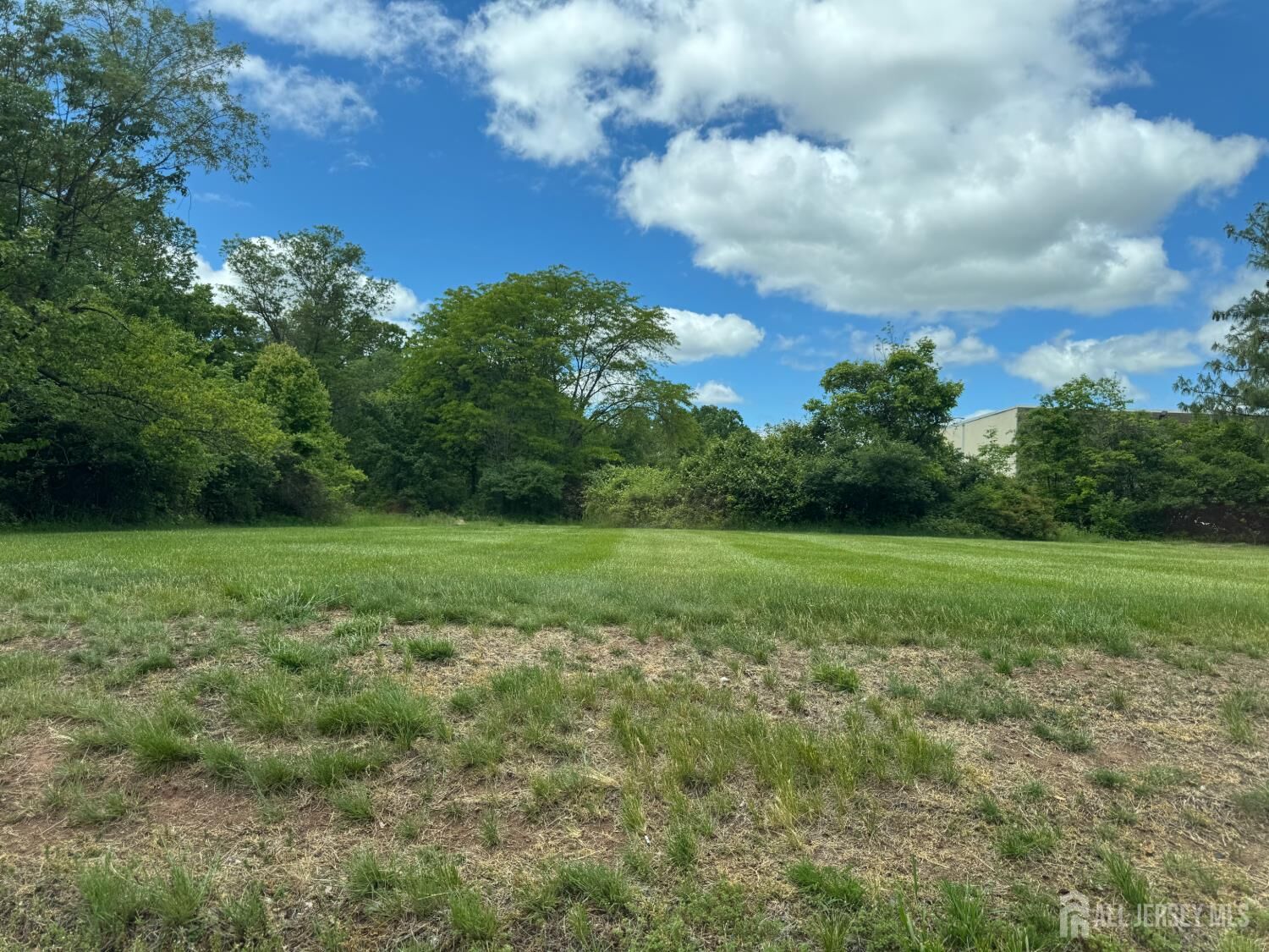 Property Photo:  600 Garfield Avenue  NJ 08873 
