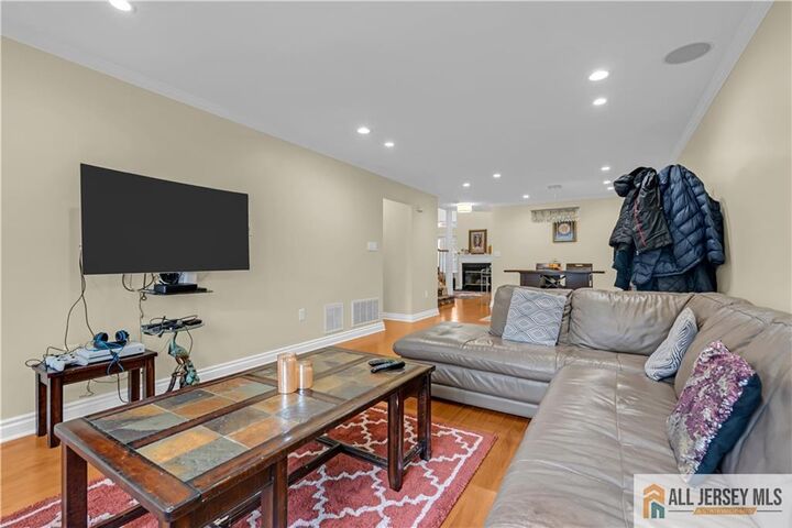 Property Photo:  305 Tuxford Court 143  NJ 08534 