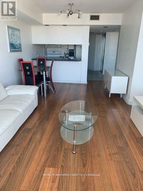 Property Photo:  38 Elm Street 2809  ON M5G 2K5 