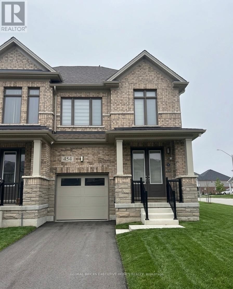 Property Photo:  454 Robert Woolner Street  ON N0B 1E0 