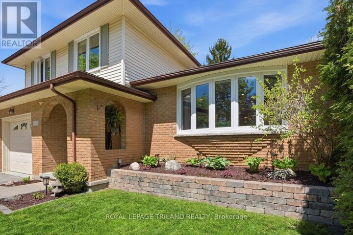 Property Photo:  255 Highview Crescent  ON N6J 4E1 